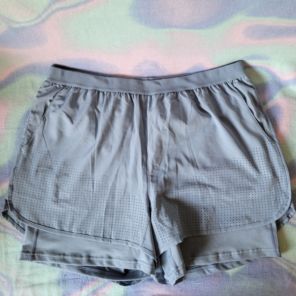 Mono B workout shorts